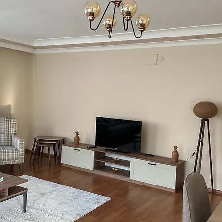 Corner Luxury Apartment