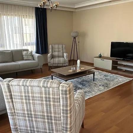 Corner Luxury *